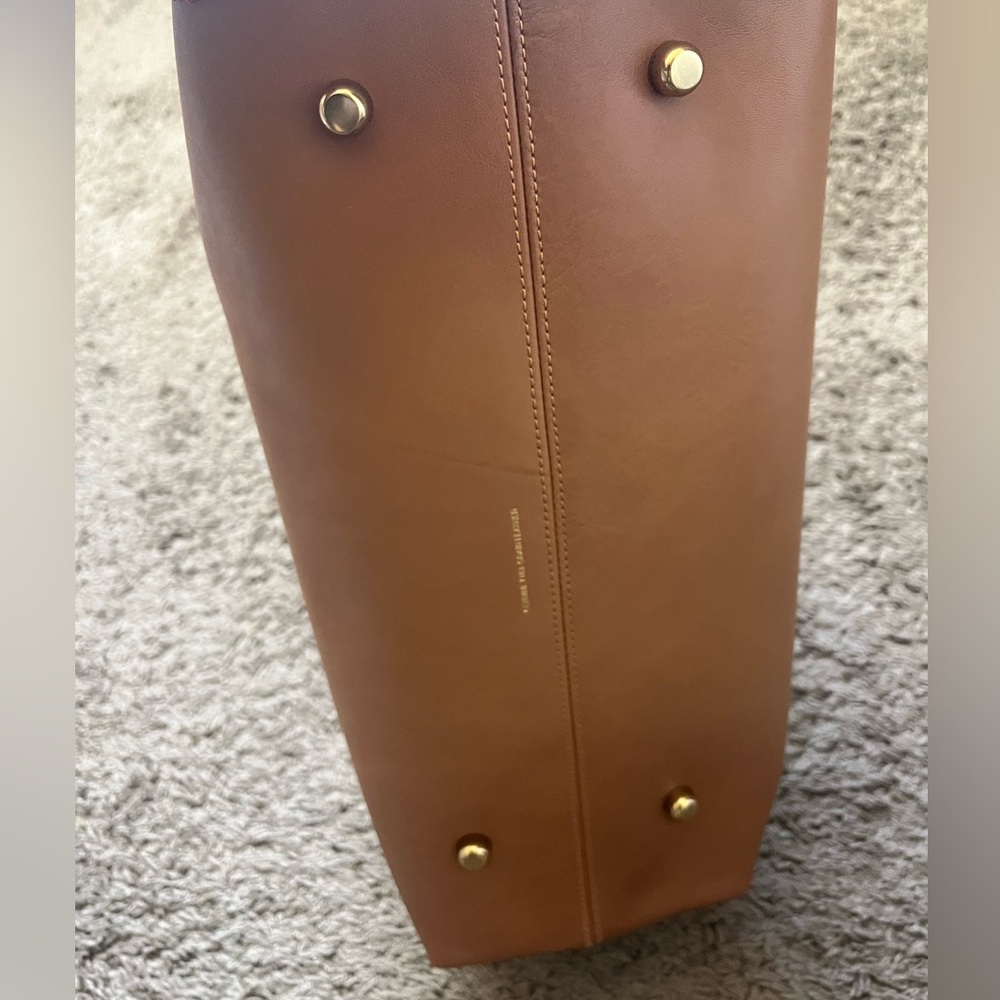 Coach Empire 40 Honey Brown - Picture 3 of 8
